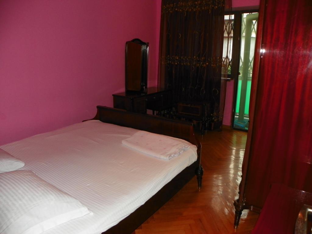 Apartment Rusudan Batumi Camera foto