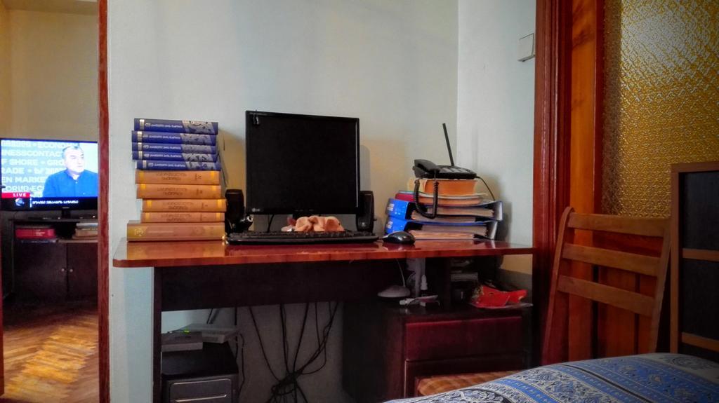 Apartment Rusudan Batumi Esterno foto